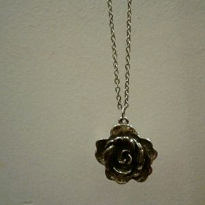 Flower necklace