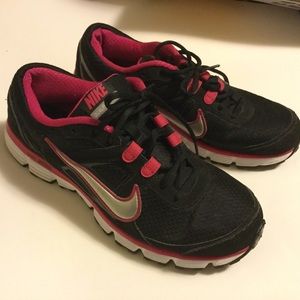 Women's nike Shoe - RePosh.