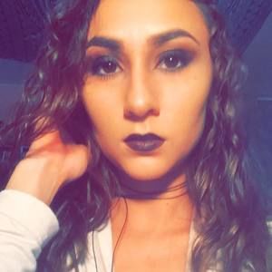 Meet your Posher, Carolina