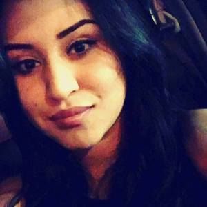 Meet your Posher, Daniela