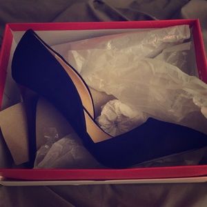 Amiyah Black Heels Suede