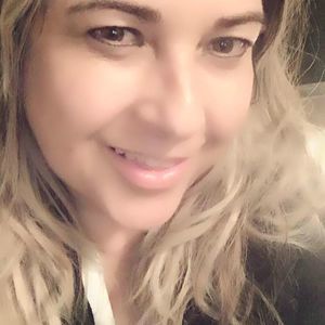 Meet your Posher, Adriana