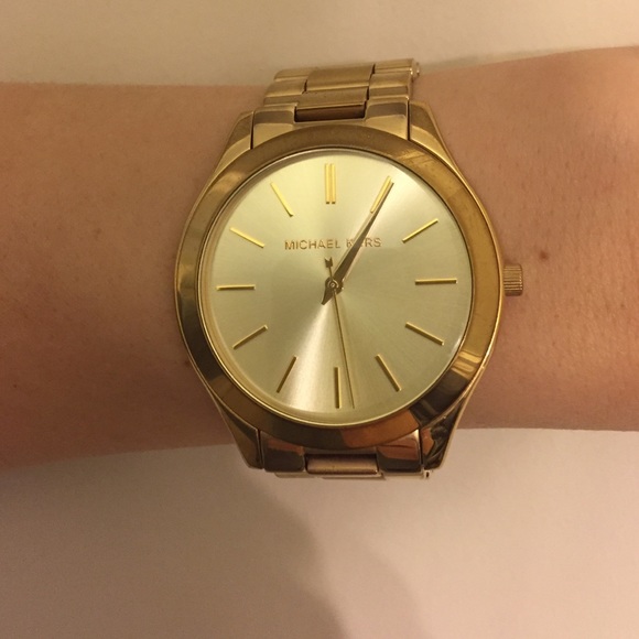 🚨FLASH SALE! Michael Kors Gold Watch