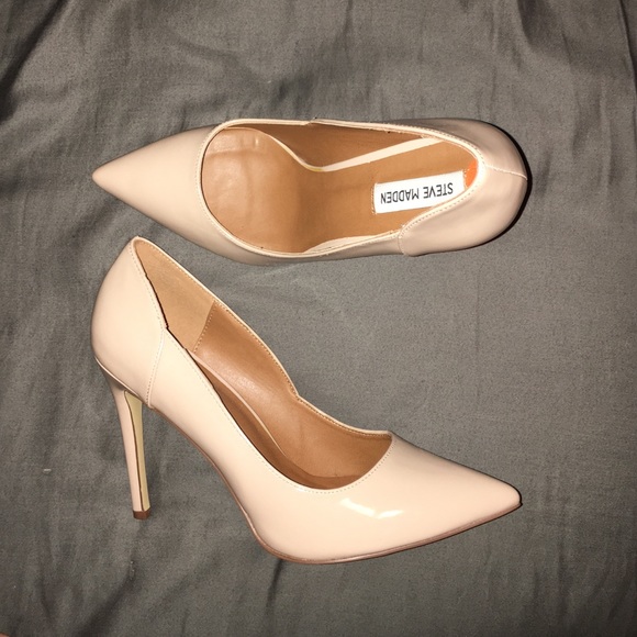 Steve Madden Nude Heels