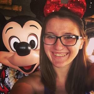 Meet your Posher, Stephanie