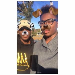 Meet your Posher, Malik