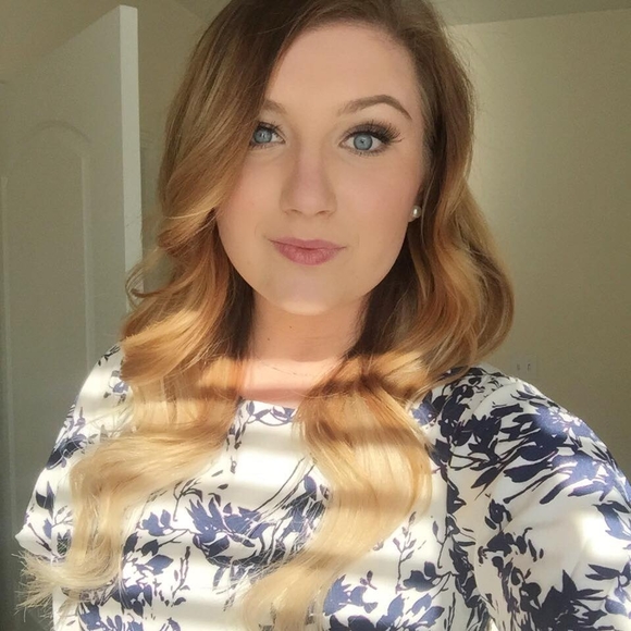 Meet your Posher, Julia