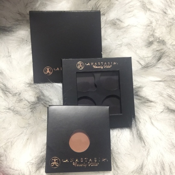ABH Eyeshadow & Empty Palette (4)