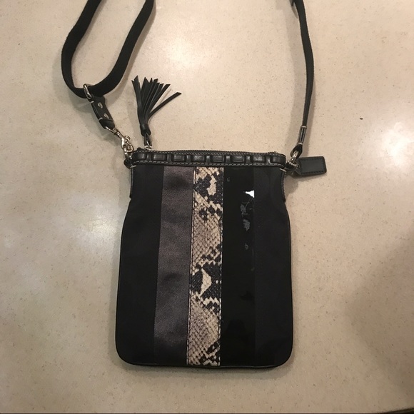 Cross Body Coach Black.