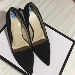 Nine West high heels size 6 1/2 (runs big)