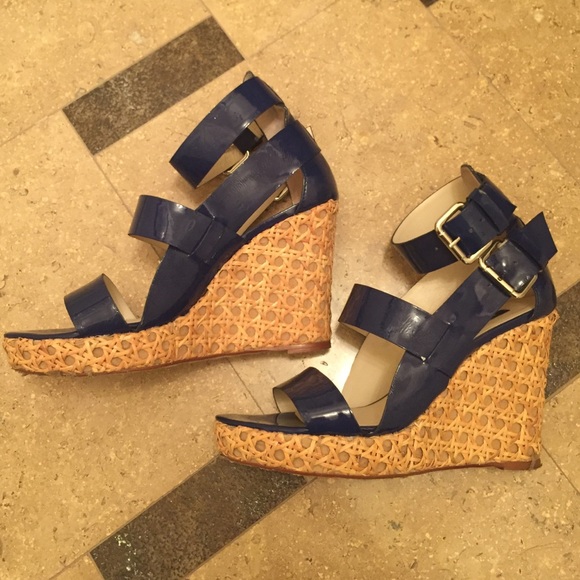 ZARA! WOW Wicker Wedges 💙 Patent Blue