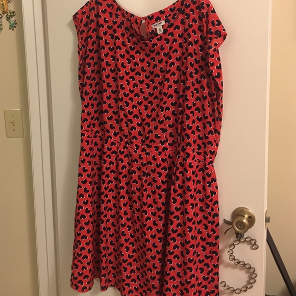 NICE Dress w/ Navy Hearts