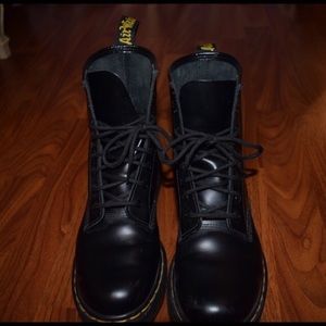 matte black dr martins