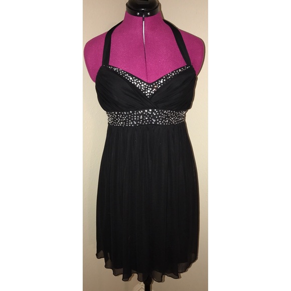 Short formal dress