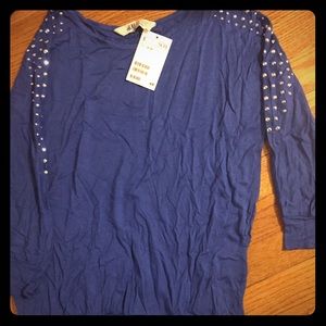 Blue top w studs on arms &black leggings Brand new