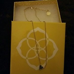 Kendra Scott necklace