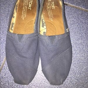 Women's Navy Blue Toms shoes