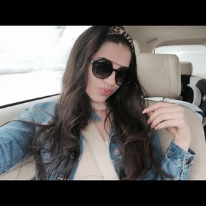 Meet your Posher, Mayara