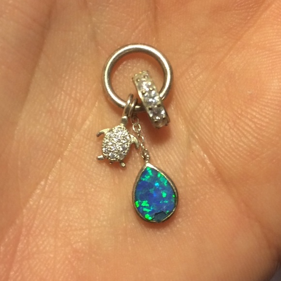 Necklace🎉Turquoise Diamond Turtle Sterling Silver