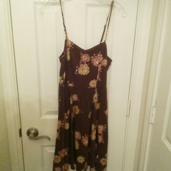 Super cute floral summer dress!