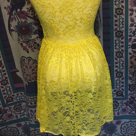 American Apparel Sheer Lace Dress in Yellow - Picture 2 of 2