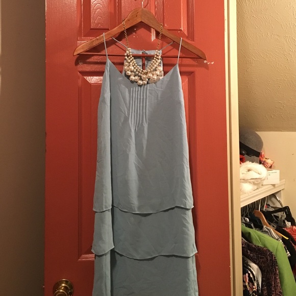 👗$15 - H&M Tiered Shift Dress