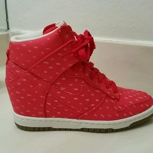 Womens nike sky hi hidden wedge