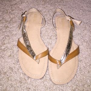 Kenneth Cole Sandals