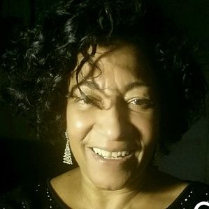 Meet your Posher, Pam