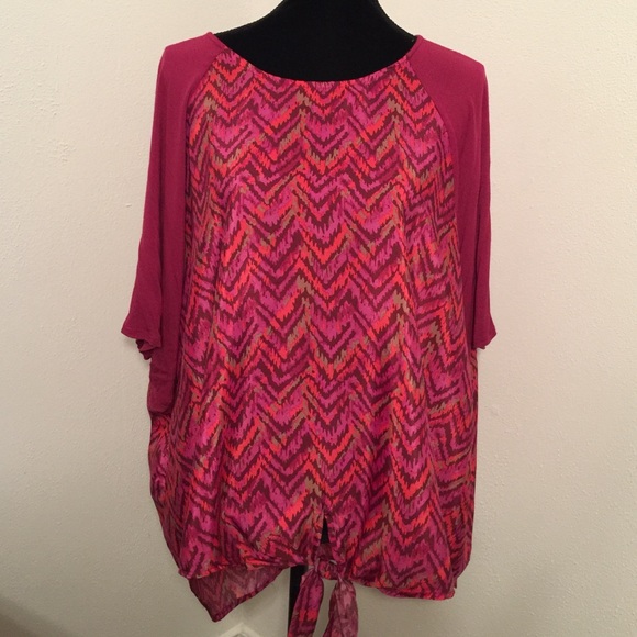 Oversized, Chevron top with dolman sleeves. XL. - Picture 1 of 4