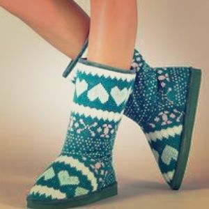 Blue 3D cupcake style boots size 8 and 9