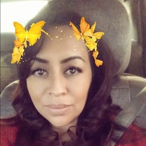 Meet your Posher, Mayra