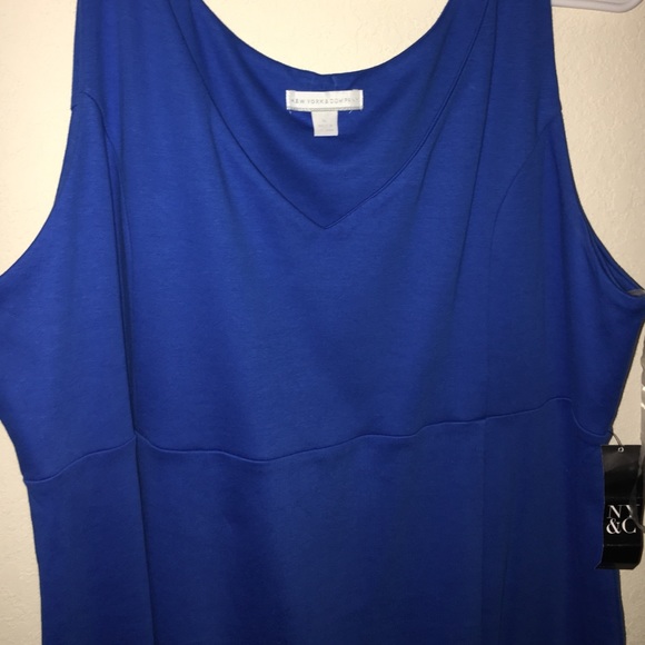 Beautiful dress, never worn.