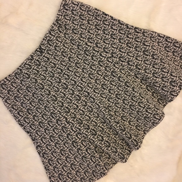 BANANA REPUBLIC KNIT JACQUARD FLARE SKIRT - Picture 3 of 4