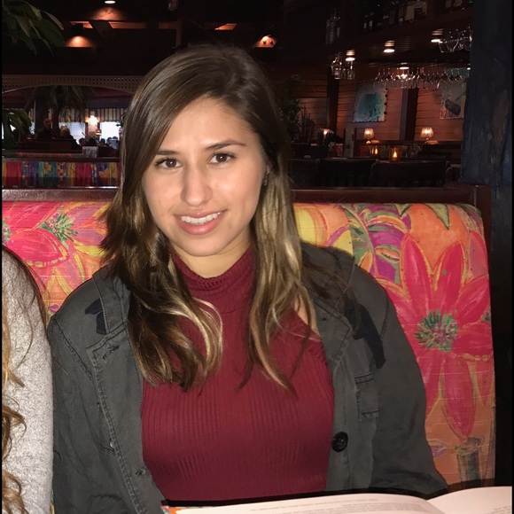 Meet your Posher, Jeslene - Picture 2 of 2