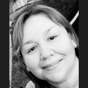 Meet your Posher, Claudia