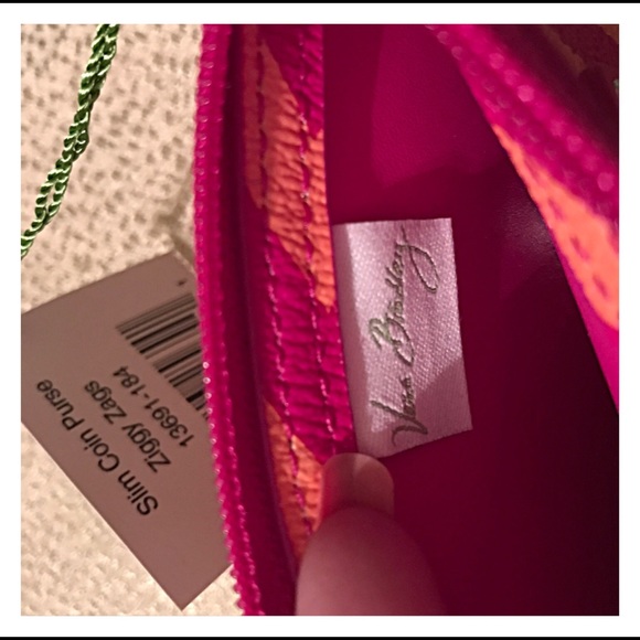 NEW with tag. Vera Bradley - Picture 2 of 6