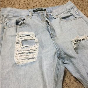 Distressed boyfriend jeans