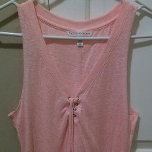VS Lace Up V Neck Sleeveless Shirt