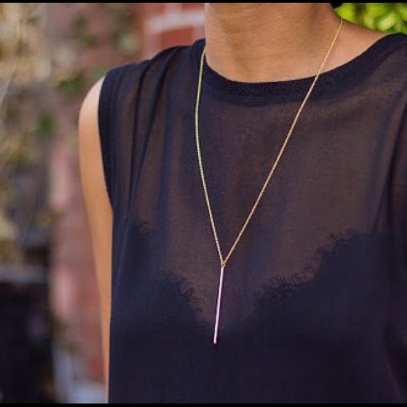 LAST ONE!*GOLD BAR NECKLACE - Picture 3 of 4