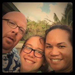 Meet your Posher, Dana