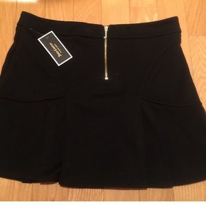 Juicy couture Beautiful black skirt