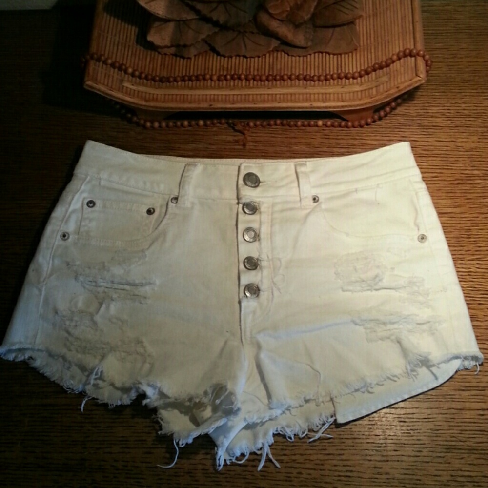 AE White High-Waisted Shorts
