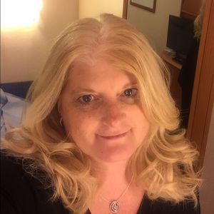 Meet your Posher, Janelle