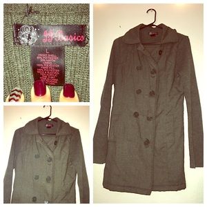 Army green buttonup sweater coat