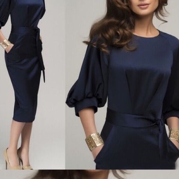 Dresses & Skirts - Beautiful , Blue Freesia Midi Dress 👗