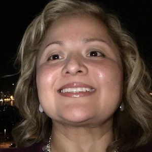 Meet your Posher, Elizabeth