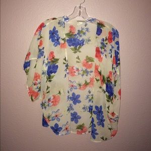 wide sleeve sheer floral kimono
