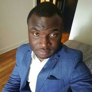 Meet your Posher, Adetoyese