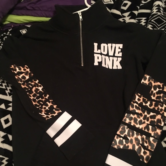 Small rare HTF Victoria's Secret Pink Half Zip